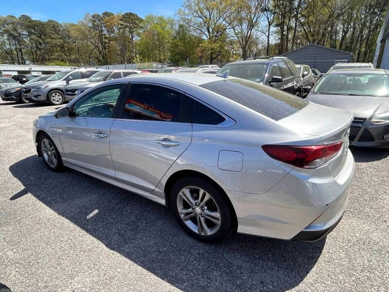 2018 Hyundai Sonata - Image 2 of 10