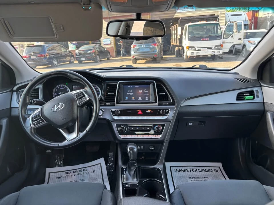 2018 Hyundai Sonata - Image 4 of 10