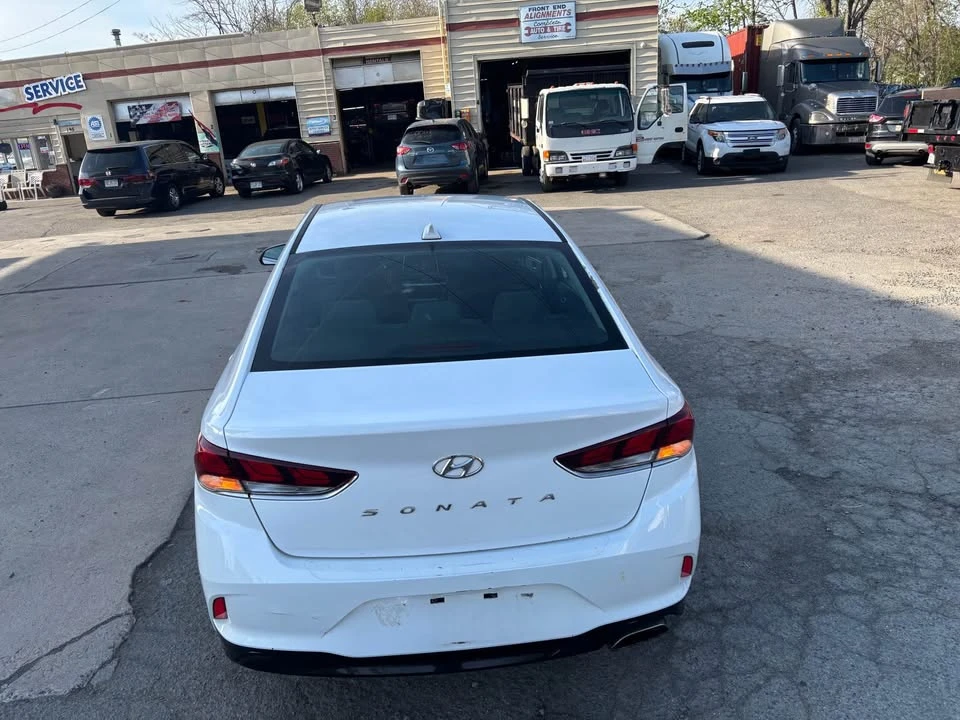 2018 Hyundai Sonata - Image 7 of 10