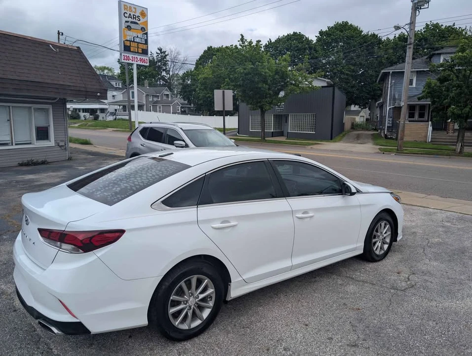2018 Hyundai Sonata - Image 2 of 20
