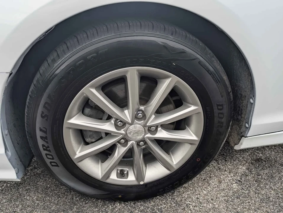 2018 Hyundai Sonata - Image 7 of 20