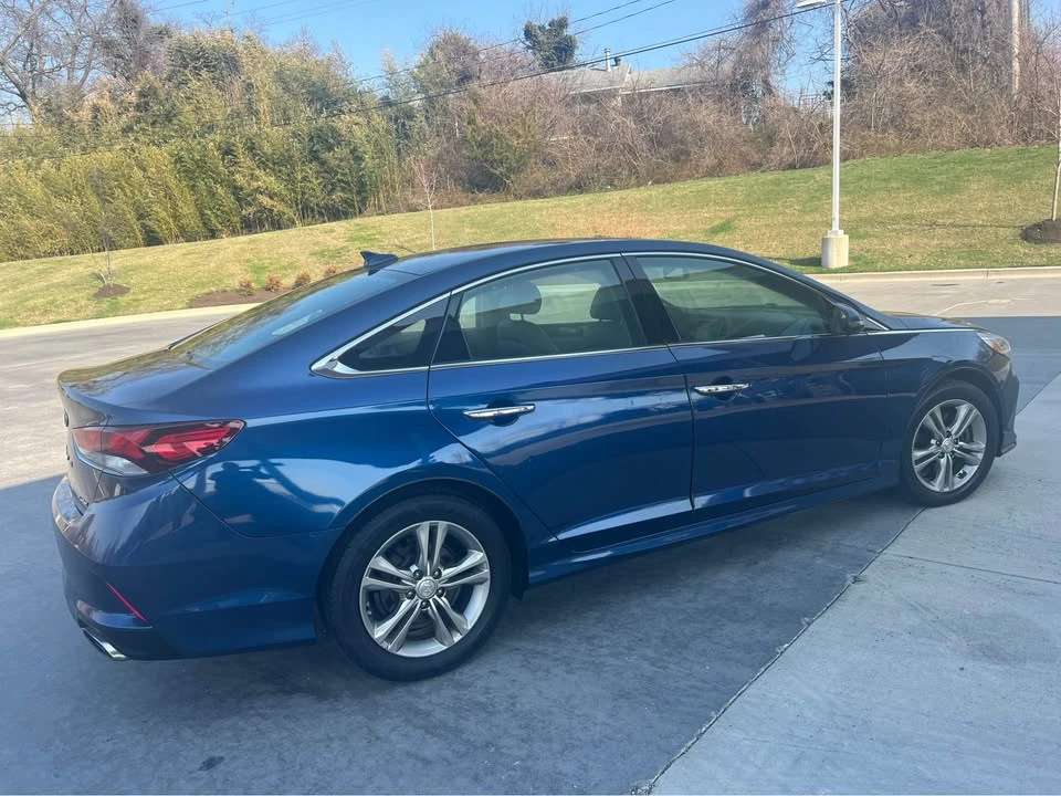 2018 Hyundai Sonata - Image 8 of 19
