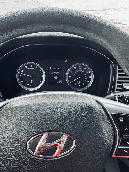 2018 Hyundai Sonata - Image 10 of 13