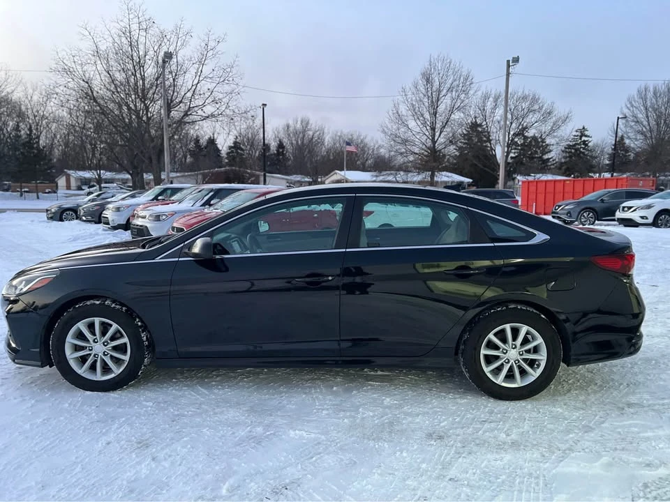 2018 Hyundai Sonata - Image 10 of 20