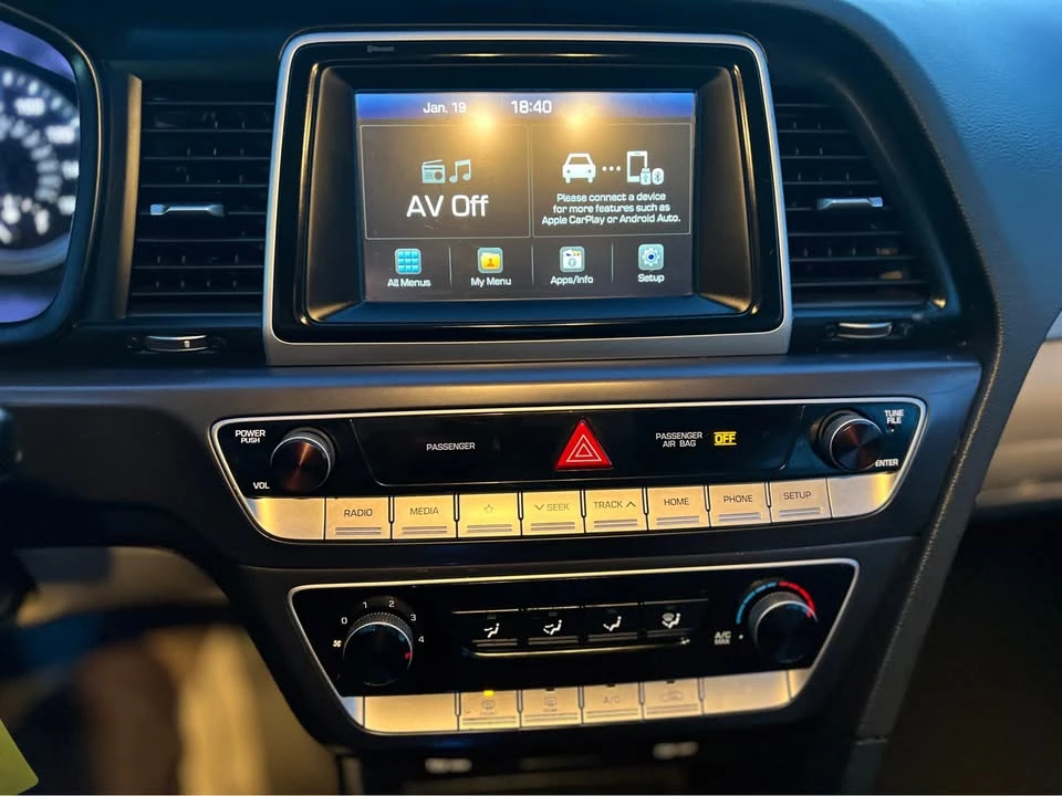 2018 Hyundai Sonata - Image 18 of 20