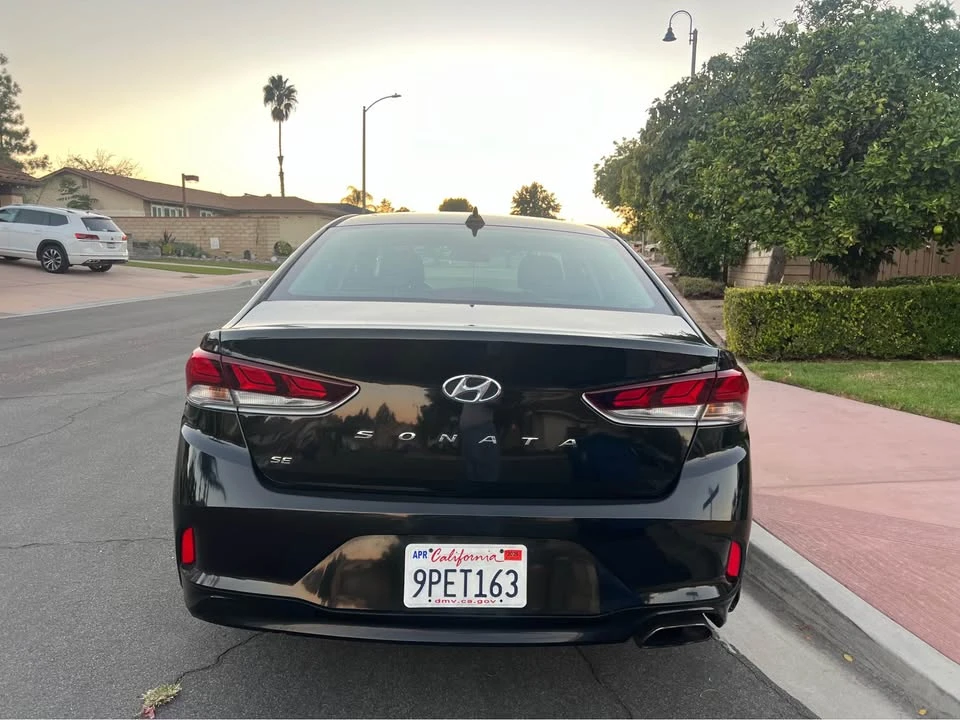 2018 Hyundai Sonata - Image 4 of 19