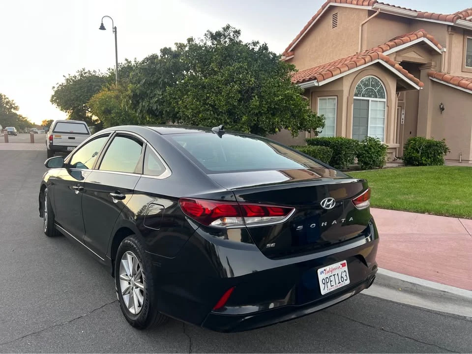 2018 Hyundai Sonata - Image 5 of 19