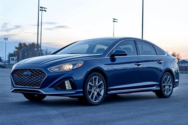 2018 Hyundai Sonata - Image 4 of 18
