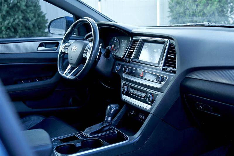 2018 Hyundai Sonata - Image 12 of 18