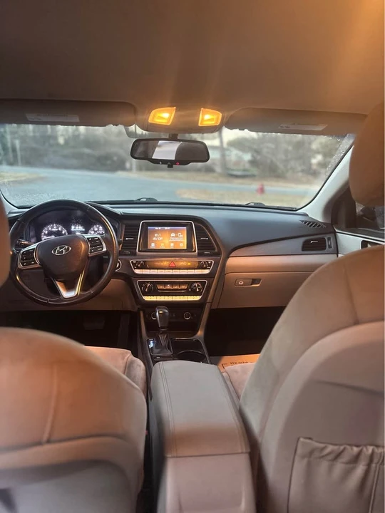2018 Hyundai Sonata - Image 11 of 13
