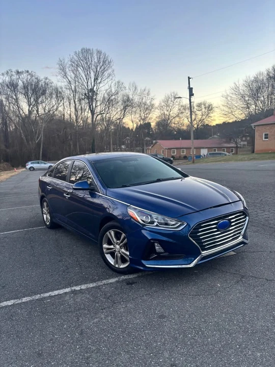 2018 Hyundai Sonata - Image 2 of 13