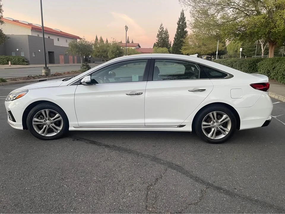 2018 Hyundai Sonata - Image 5 of 16