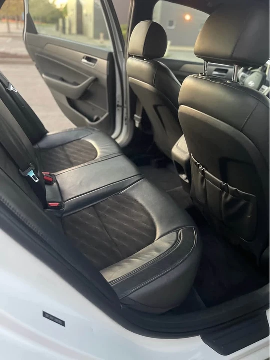 2018 Hyundai Sonata - Image 9 of 16
