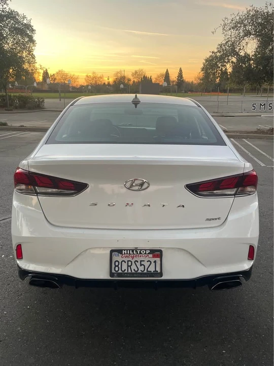 2018 Hyundai Sonata - Image 4 of 16