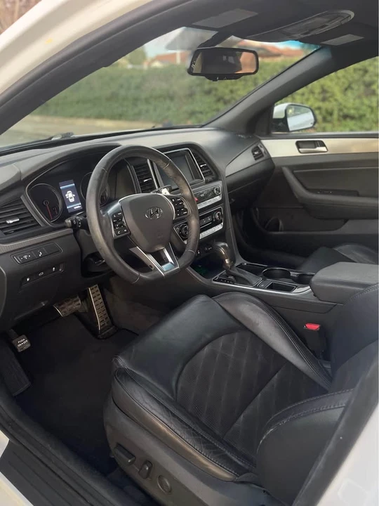 2018 Hyundai Sonata - Image 12 of 16