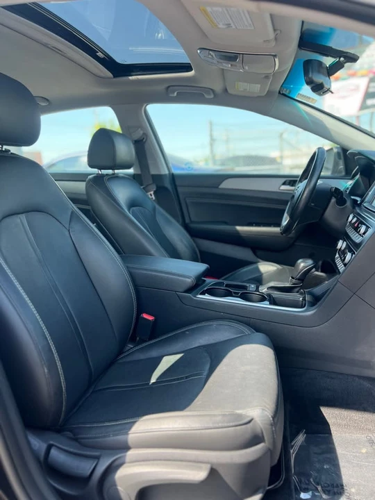 2018 Hyundai Sonata - Image 15 of 18