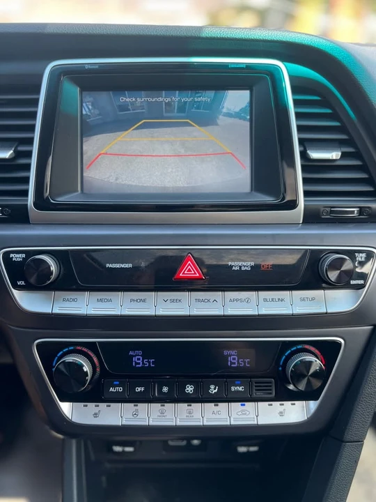2018 Hyundai Sonata - Image 14 of 18