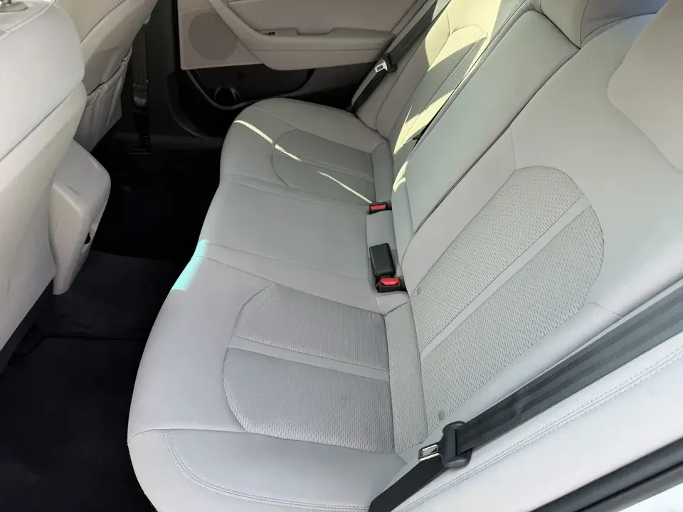 2018 Hyundai Sonata - Image 11 of 19