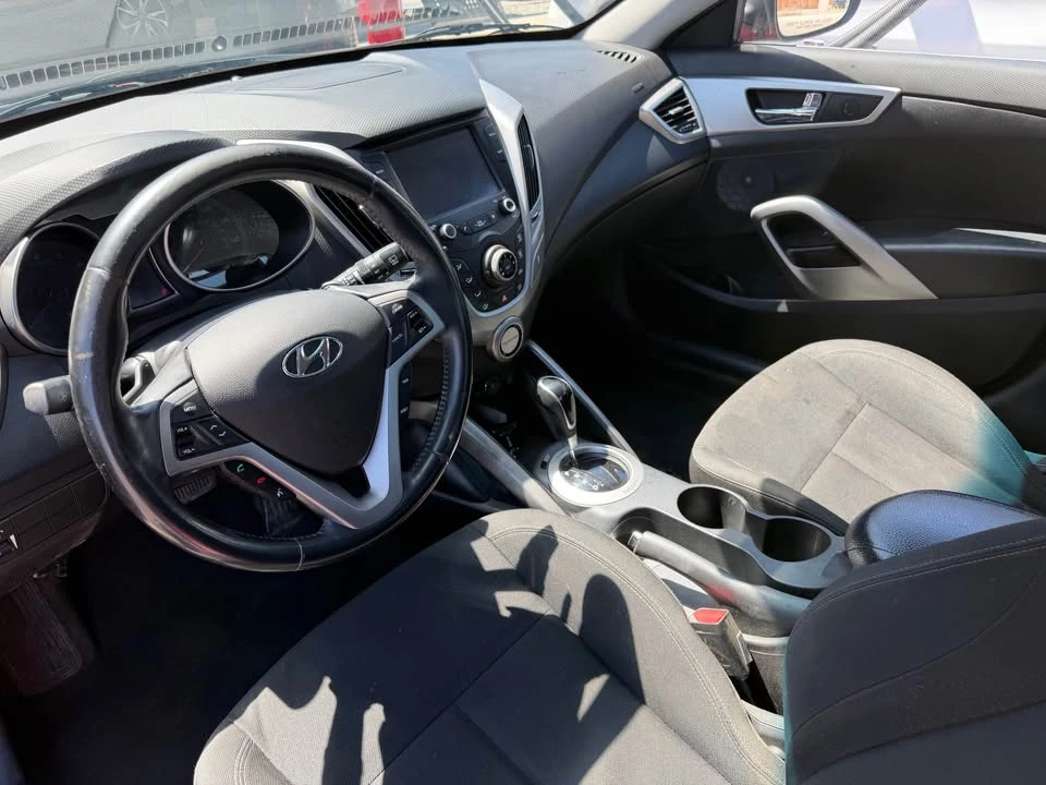 2018 Hyundai Veloster - Image 5 of 5