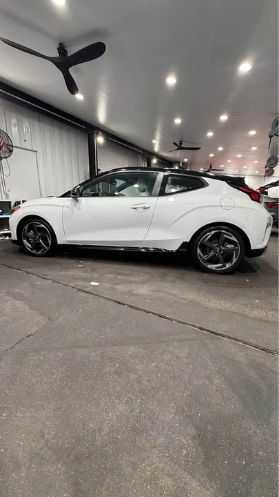 2018 Hyundai Veloster - Image 5 of 14