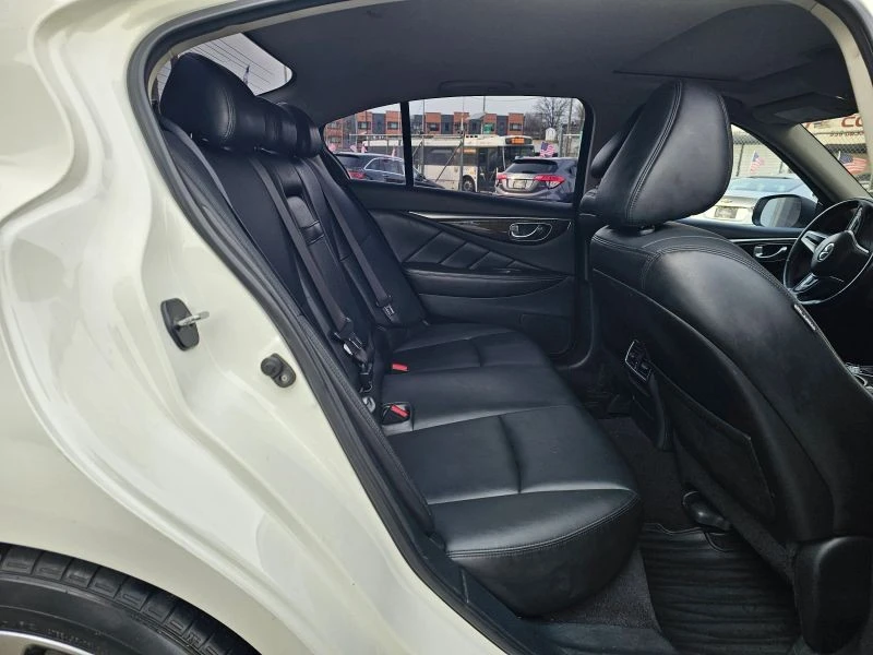 2018 Infiniti Q50 - Image 10 of 12