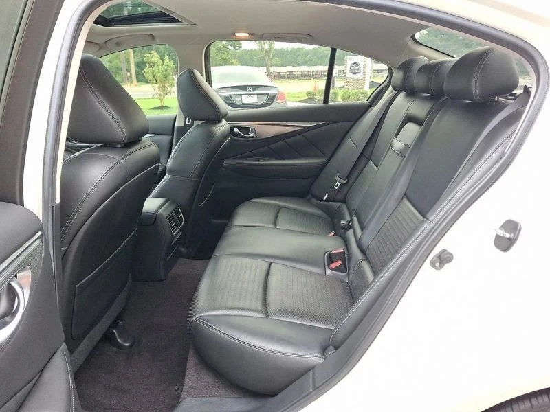 2018 Infiniti Q50 - Image 10 of 12