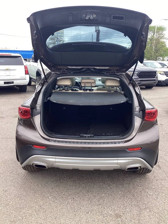 2018 Infiniti QX30 - Image 16 of 21
