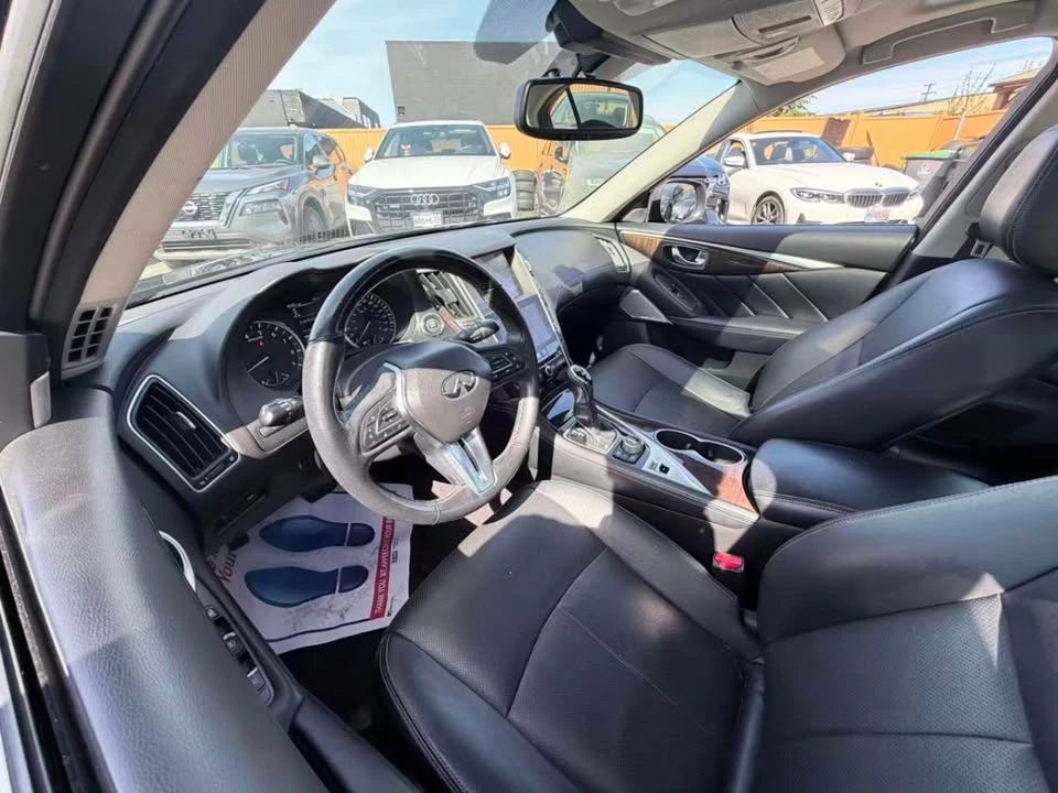 2018 Infiniti Q50 - Image 17 of 20