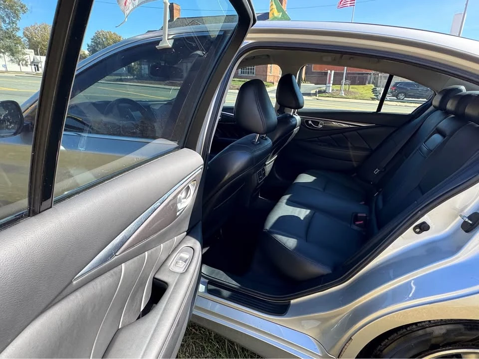 2018 Infiniti Q50 - Image 11 of 12