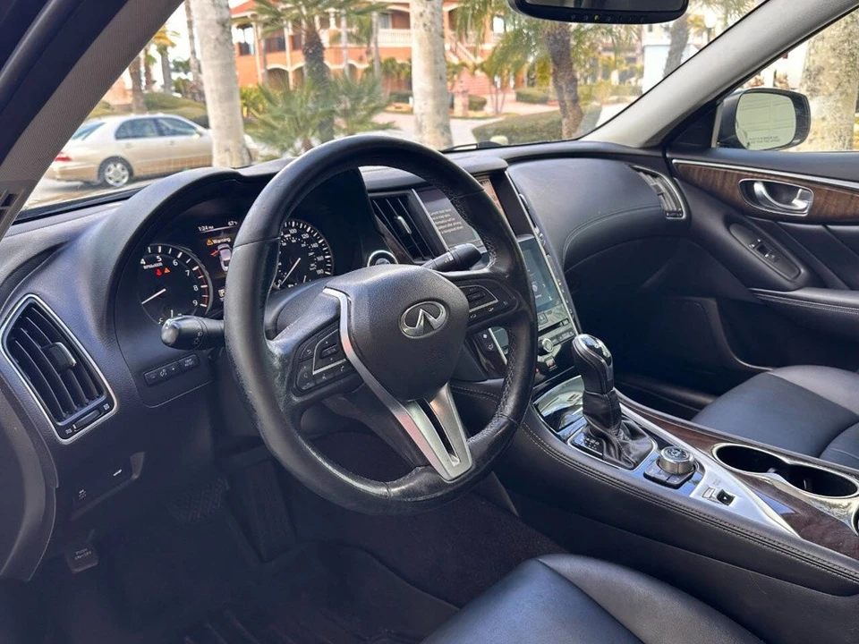 2018 Infiniti Q50 - Image 10 of 21