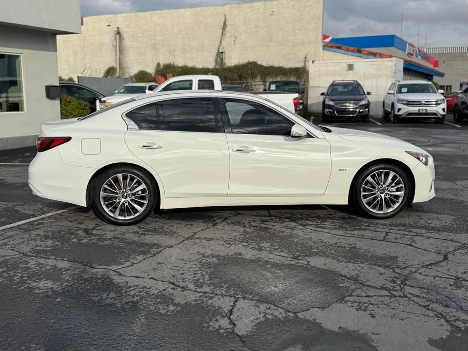 2018 Infiniti Q50 - Image 2 of 15