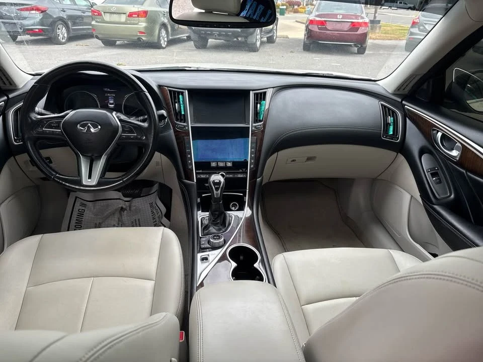 2018 Infiniti Q50 - Image 9 of 19