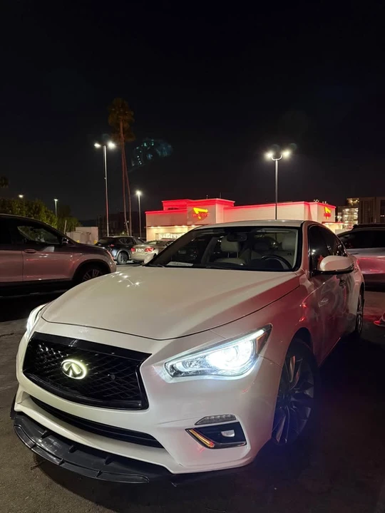2018 Infiniti Q50 - Image 2 of 8