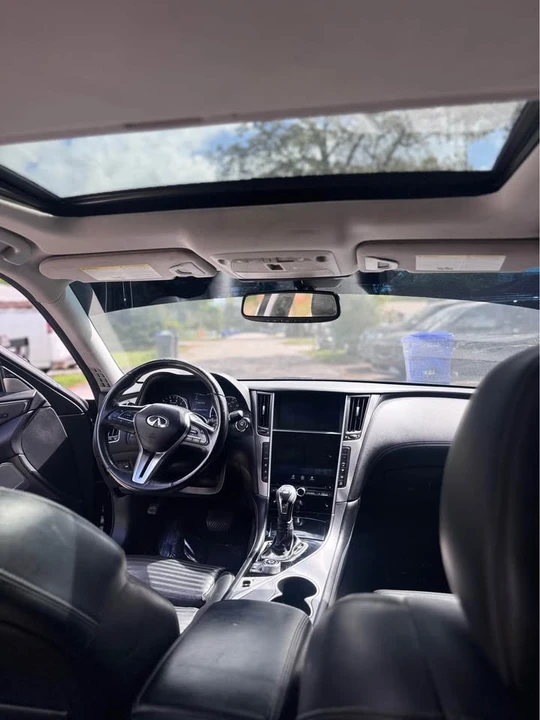 2018 Infiniti Q50 - Image 10 of 12
