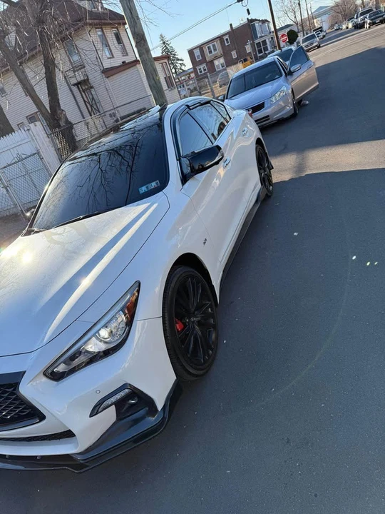 2018 Infiniti Q50 - Image 2 of 17