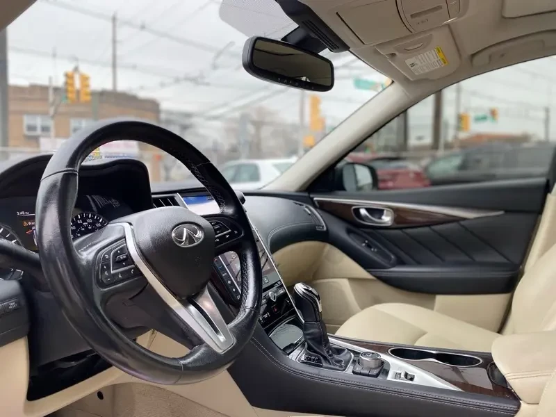2018 Infiniti Q50 - Image 9 of 14