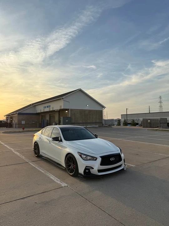 2018 Infiniti Q50 - Image 2 of 13