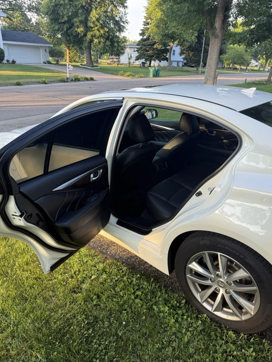 2018 Infiniti Q50 - Image 8 of 12