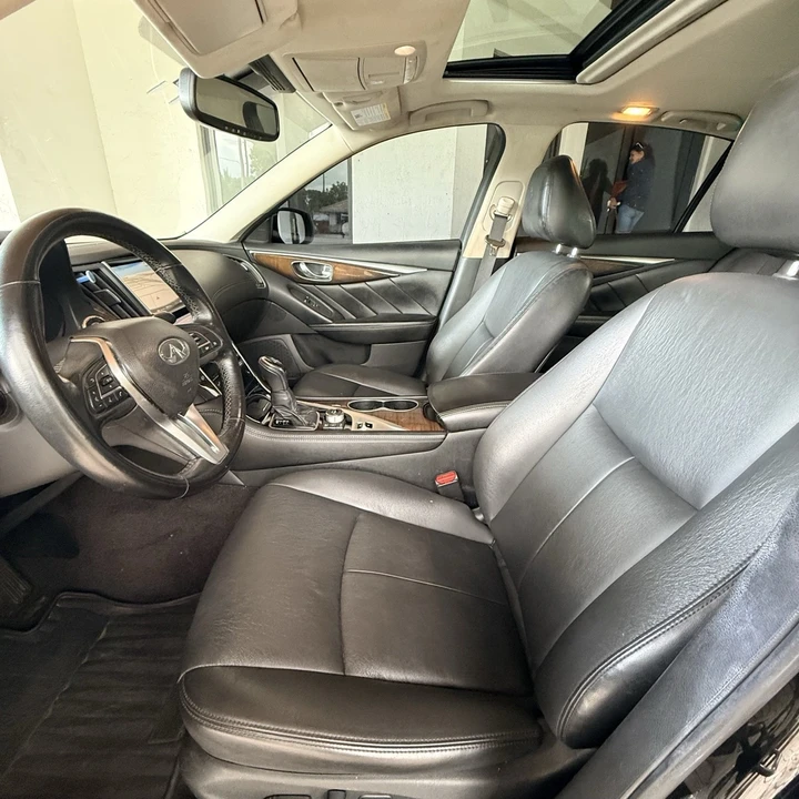 2018 Infiniti Q50 - Image 10 of 12