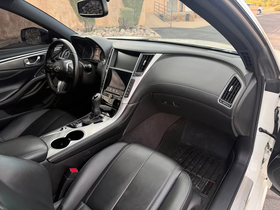 2018 Infiniti Q60 - Image 11 of 18