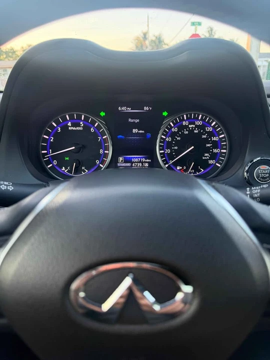 2018 Infiniti Q60 - Image 11 of 12