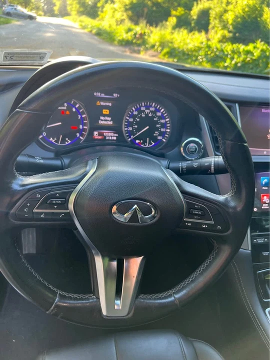 2018 Infiniti Q60 - Image 9 of 10