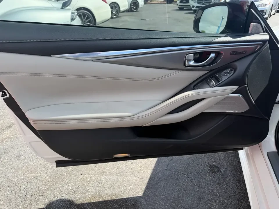 2018 Infiniti Q60 - Image 18 of 18