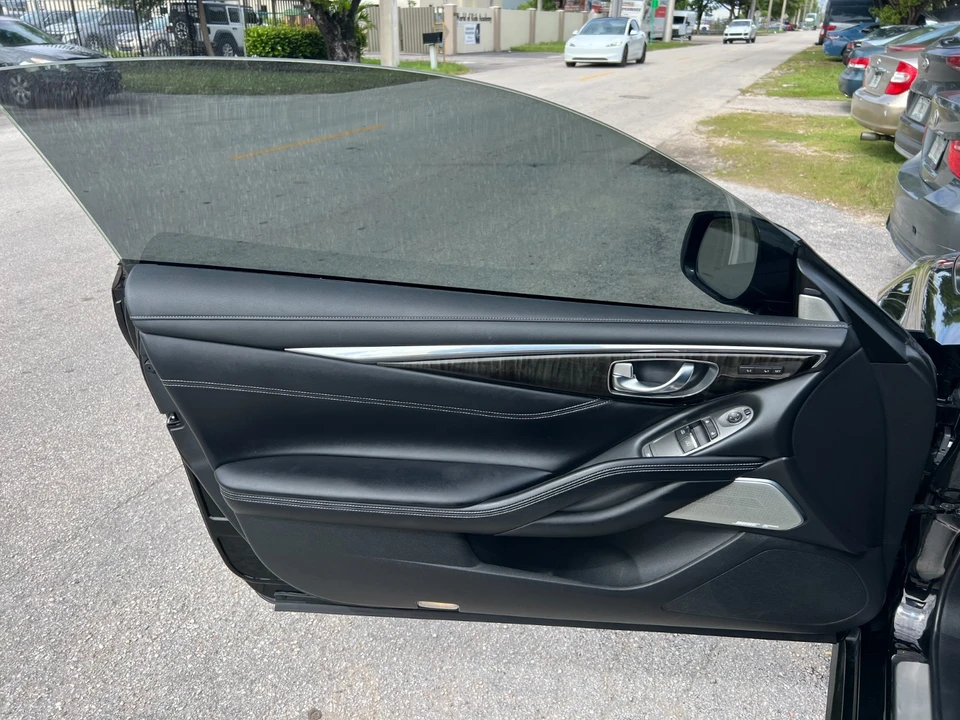 2018 Infiniti Q60 - Image 15 of 26