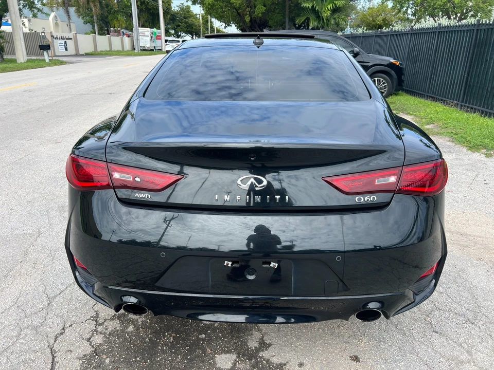 2018 Infiniti Q60 - Image 8 of 26