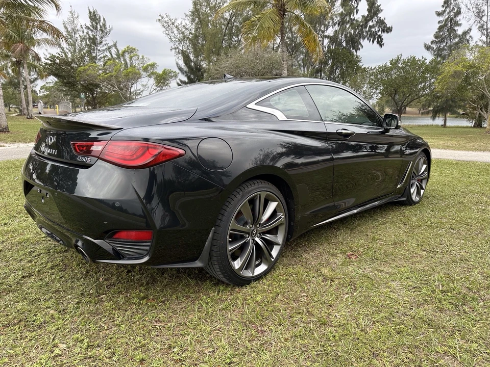 2018 Infiniti Q60 Red Sport 400 - Image 8 of 19
