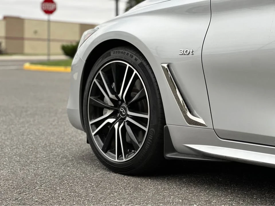 2018 Infiniti Q60 - Image 11 of 20