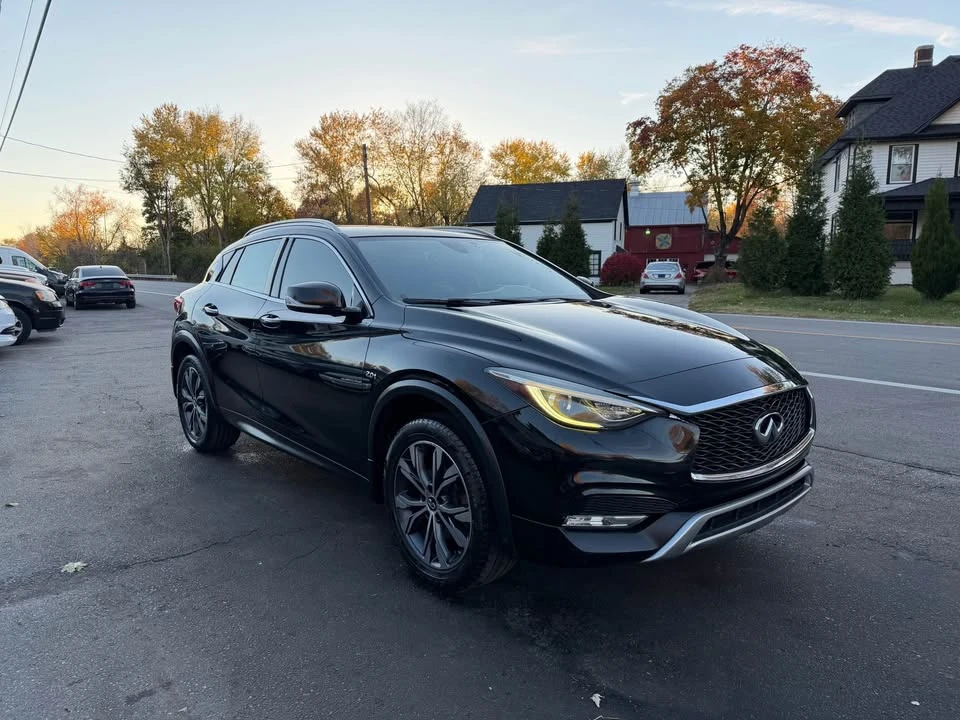 2018 Infiniti QX30 - Image 2 of 19