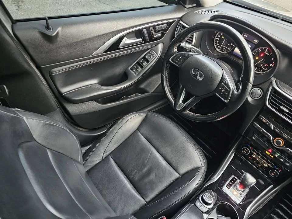 2018 Infiniti QX30 - Image 11 of 16
