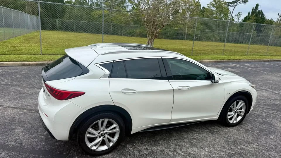 2018 Infiniti QX30 - Image 11 of 17